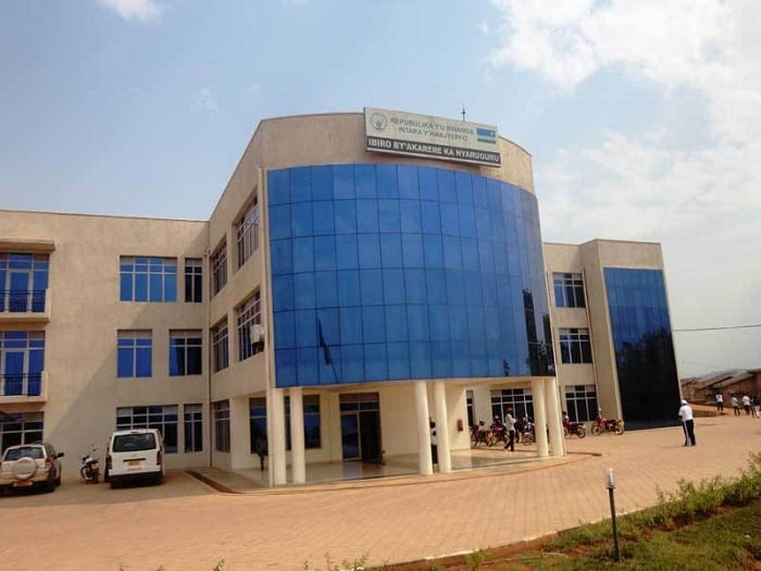 Nyaruguru: Amaso y’abaturage yaheze mu kirere bategereje ifumbire